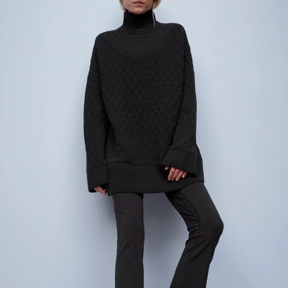 Align High-Rise Mini-Flared Pant *Regular - Picture 6 of 6